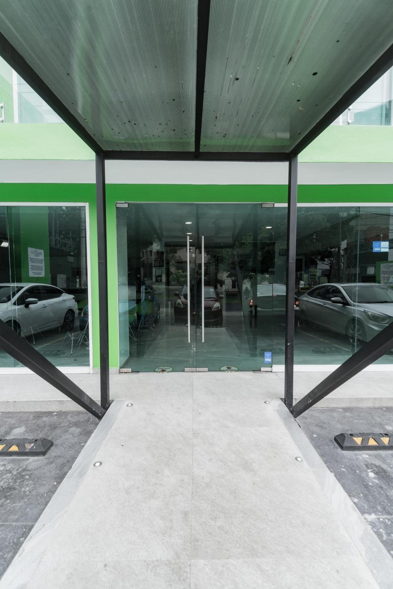 Hotel Lemon Green -Zona Expo Frente Al Centro De Convenciones Γκουανταλαχάρα Εξωτερικό φωτογραφία