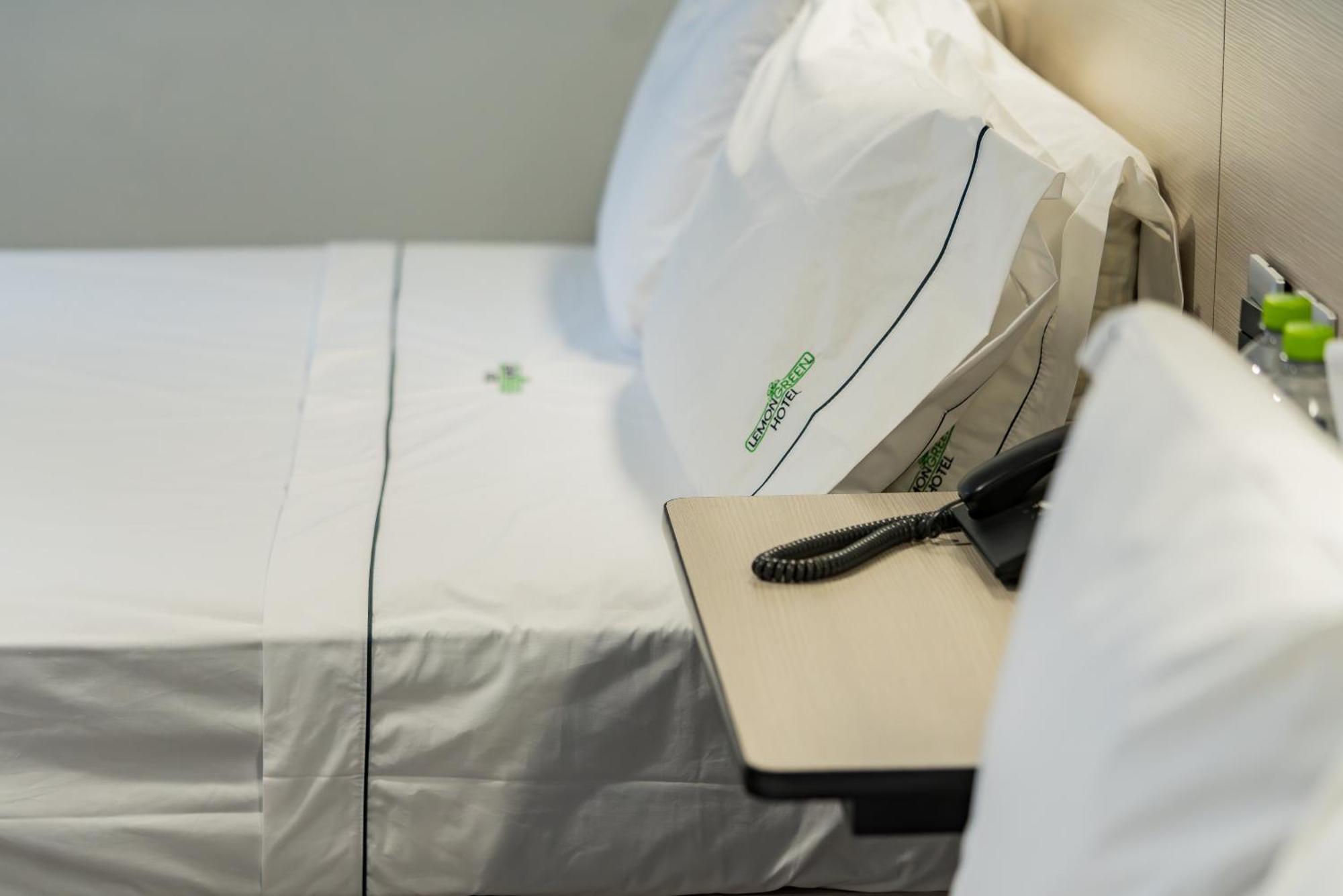Hotel Lemon Green -Zona Expo Frente Al Centro De Convenciones Γκουανταλαχάρα Εξωτερικό φωτογραφία