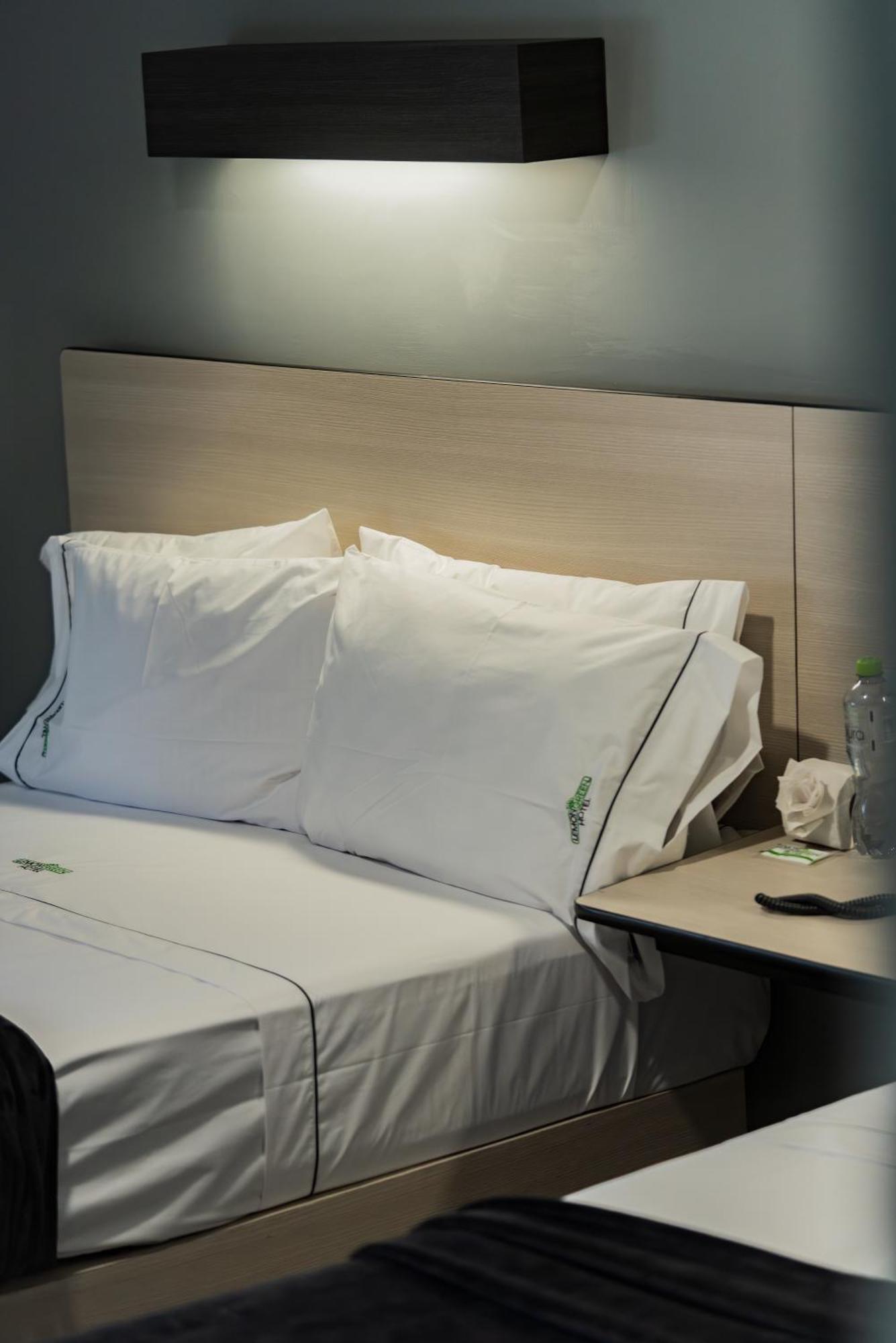 Hotel Lemon Green -Zona Expo Frente Al Centro De Convenciones Γκουανταλαχάρα Εξωτερικό φωτογραφία