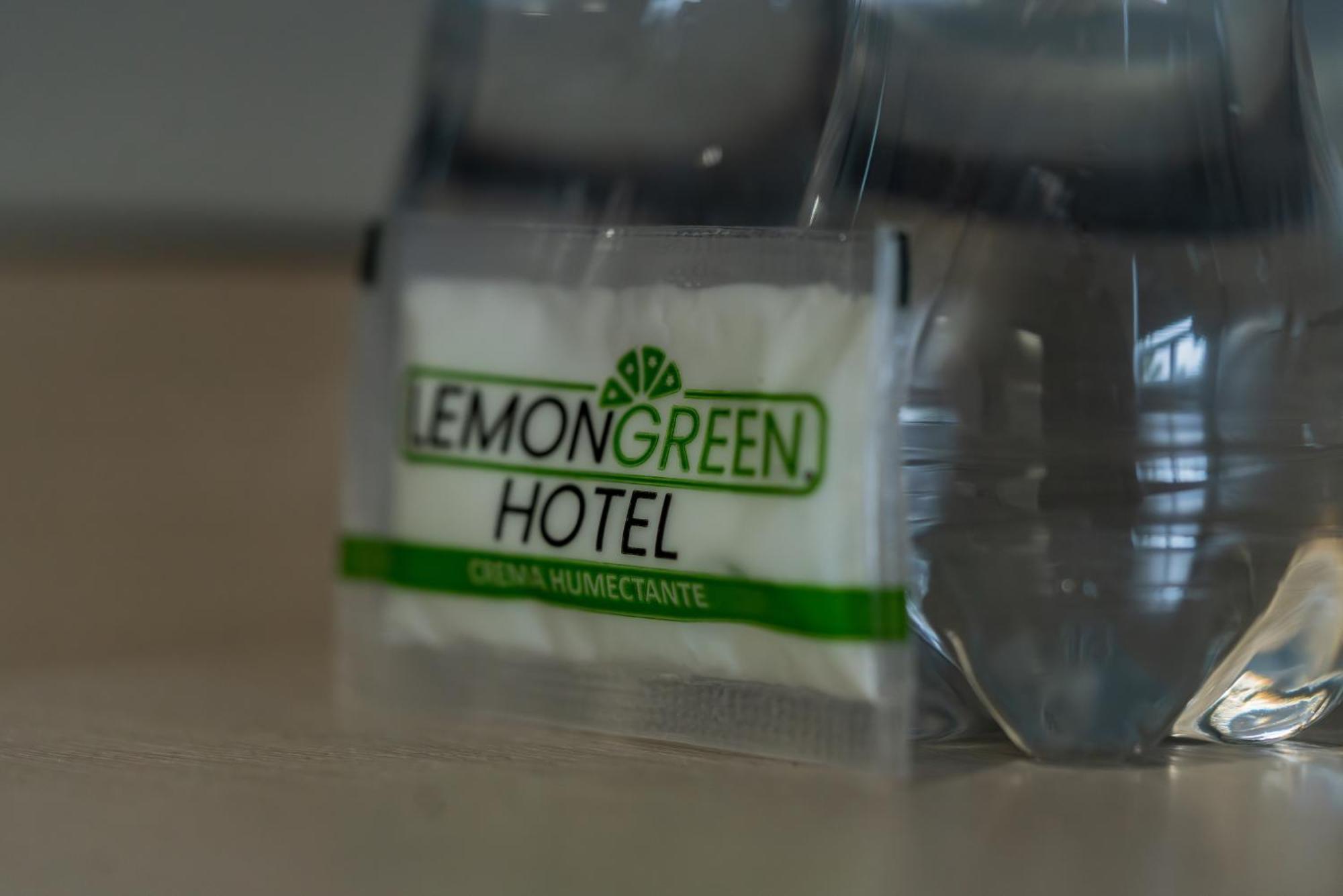 Hotel Lemon Green -Zona Expo Frente Al Centro De Convenciones Γκουανταλαχάρα Εξωτερικό φωτογραφία