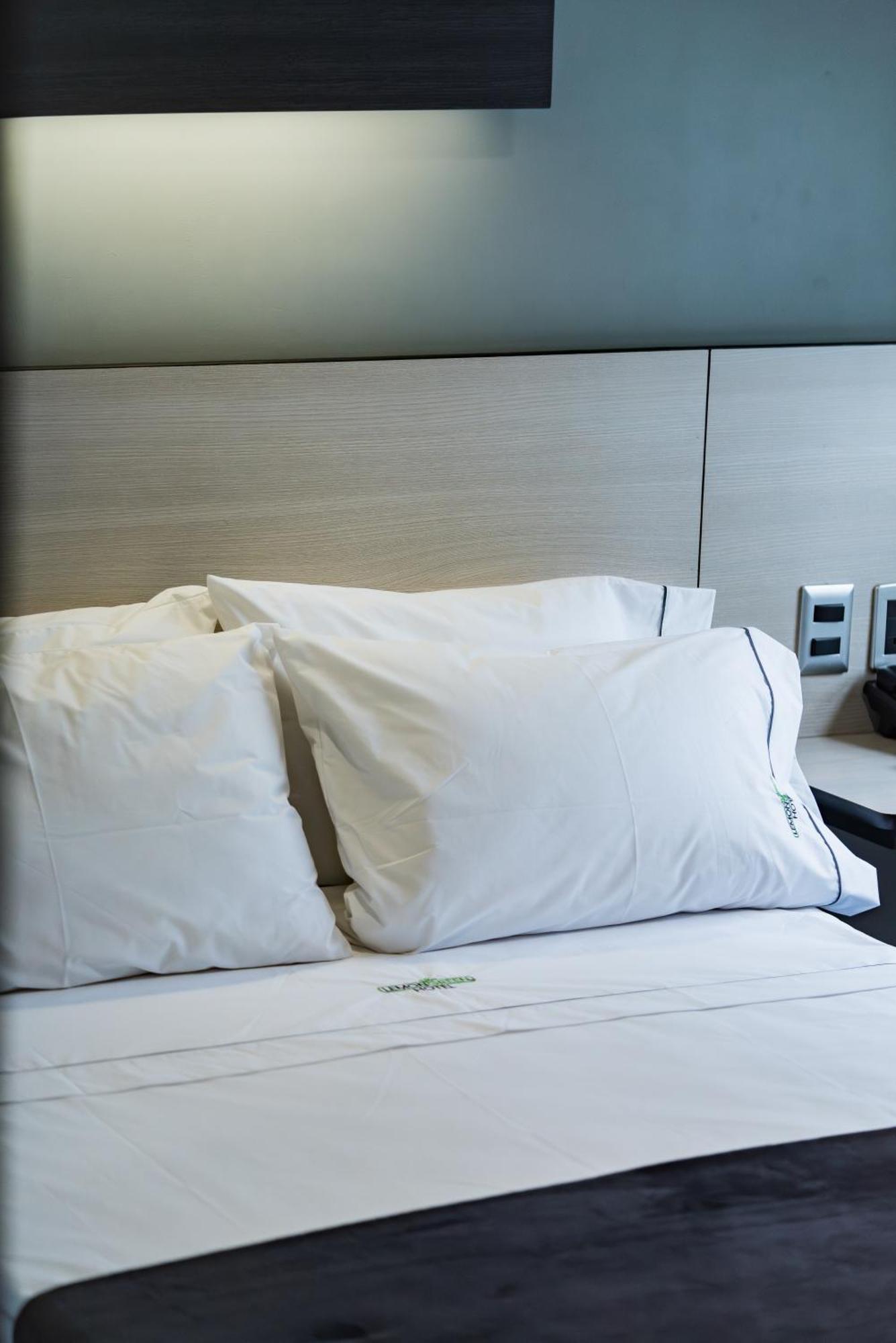 Hotel Lemon Green -Zona Expo Frente Al Centro De Convenciones Γκουανταλαχάρα Εξωτερικό φωτογραφία