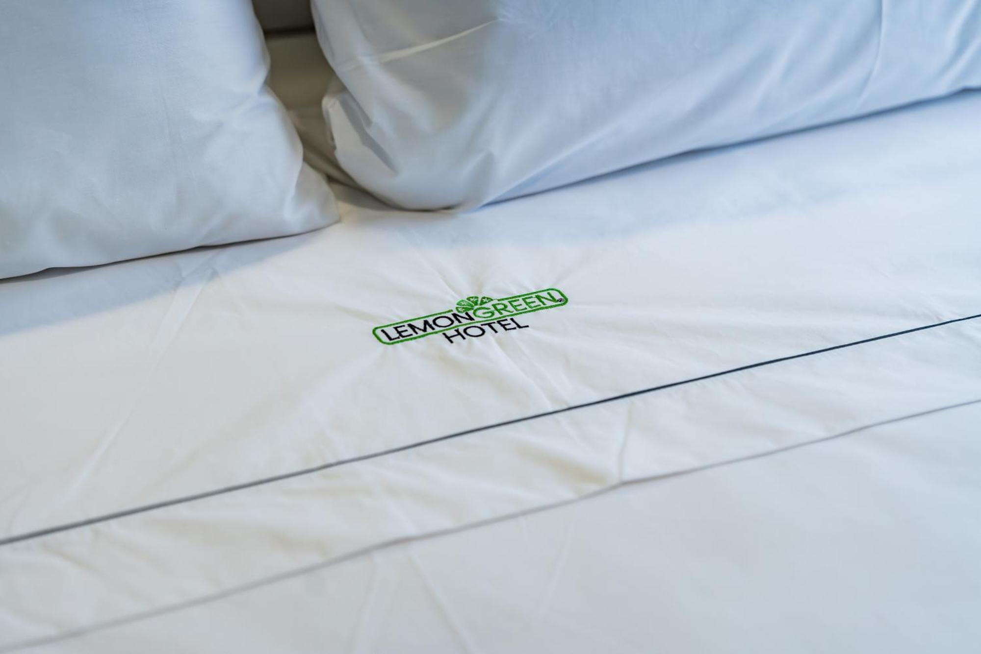 Hotel Lemon Green -Zona Expo Frente Al Centro De Convenciones Γκουανταλαχάρα Εξωτερικό φωτογραφία