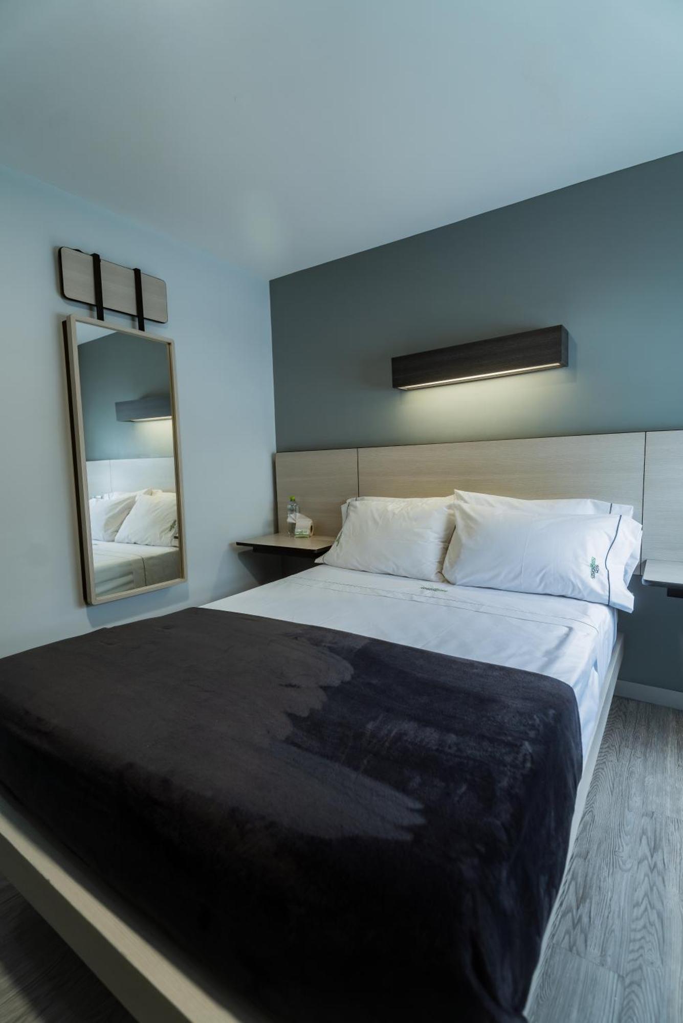 Hotel Lemon Green -Zona Expo Frente Al Centro De Convenciones Γκουανταλαχάρα Εξωτερικό φωτογραφία