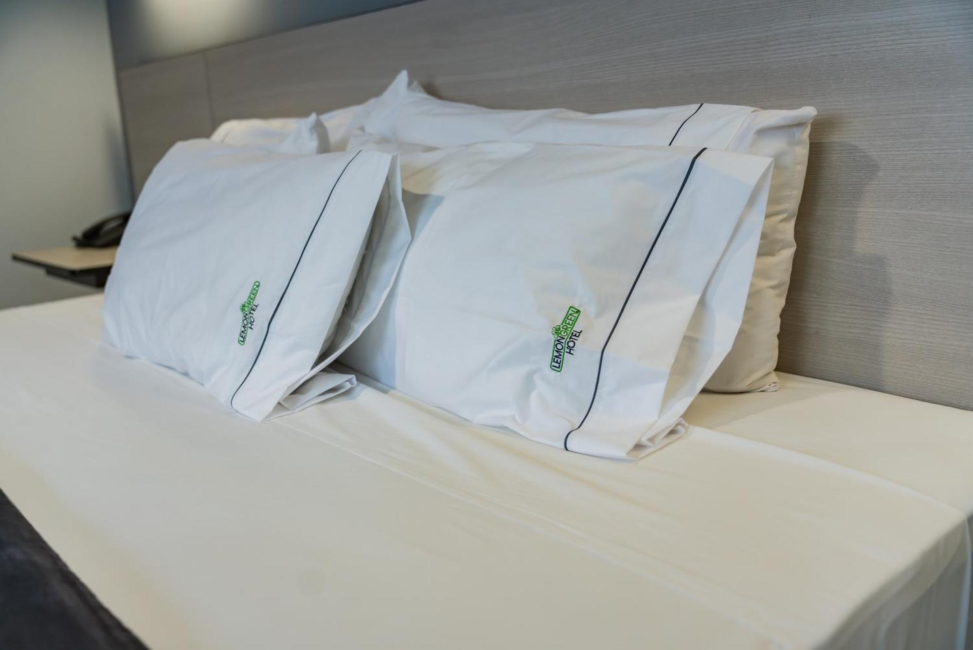 Hotel Lemon Green -Zona Expo Frente Al Centro De Convenciones Γκουανταλαχάρα Εξωτερικό φωτογραφία